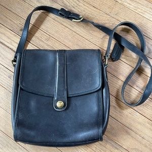 Vintage Coach Black Leather Scout Crossbody